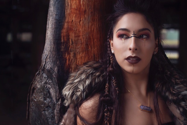 "Wild" gilded magazine
