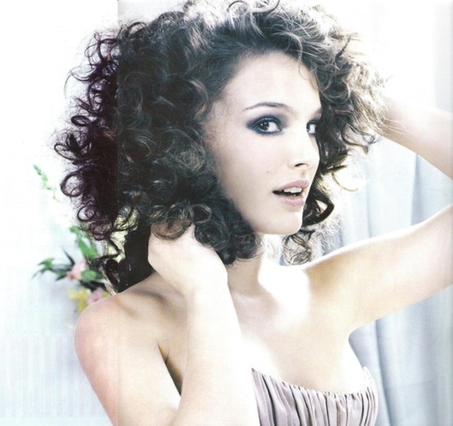 Natalie Portman, Short, Dark, &amp; Curly!