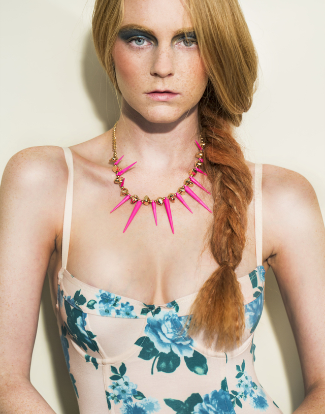 HAIRSTYLIST - MONIQUE