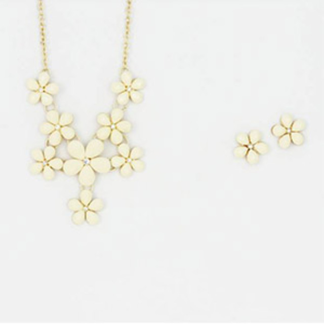 Bijoux-Terner-Soft-Natural-Necklace-&-Earring-Set