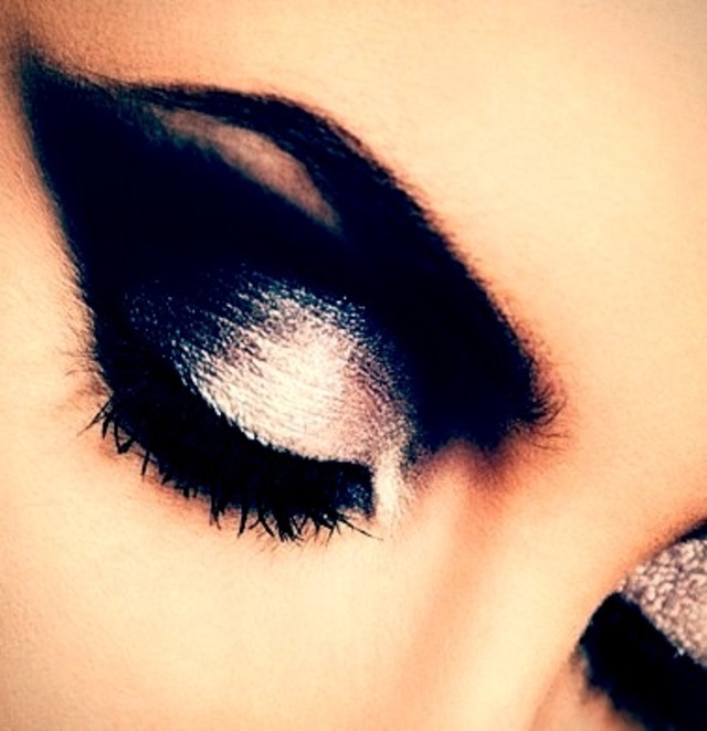 Silver Makeup Trend