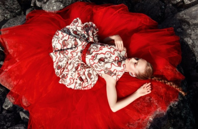 • Hair Jasmine Heckenberg & Matt Minol • Photographer Kishka Jensen • Model Ruth Hazell
