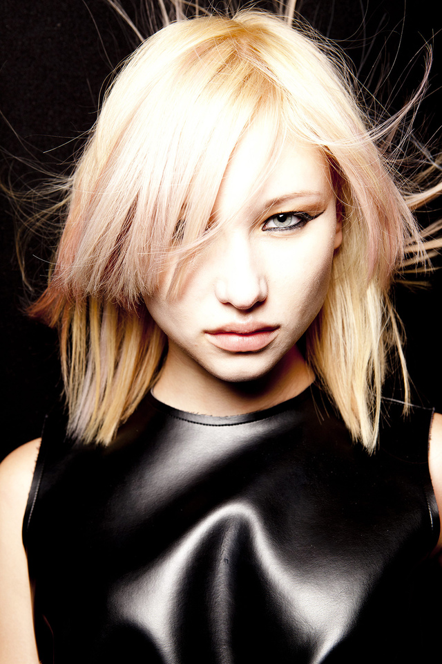 Label.M