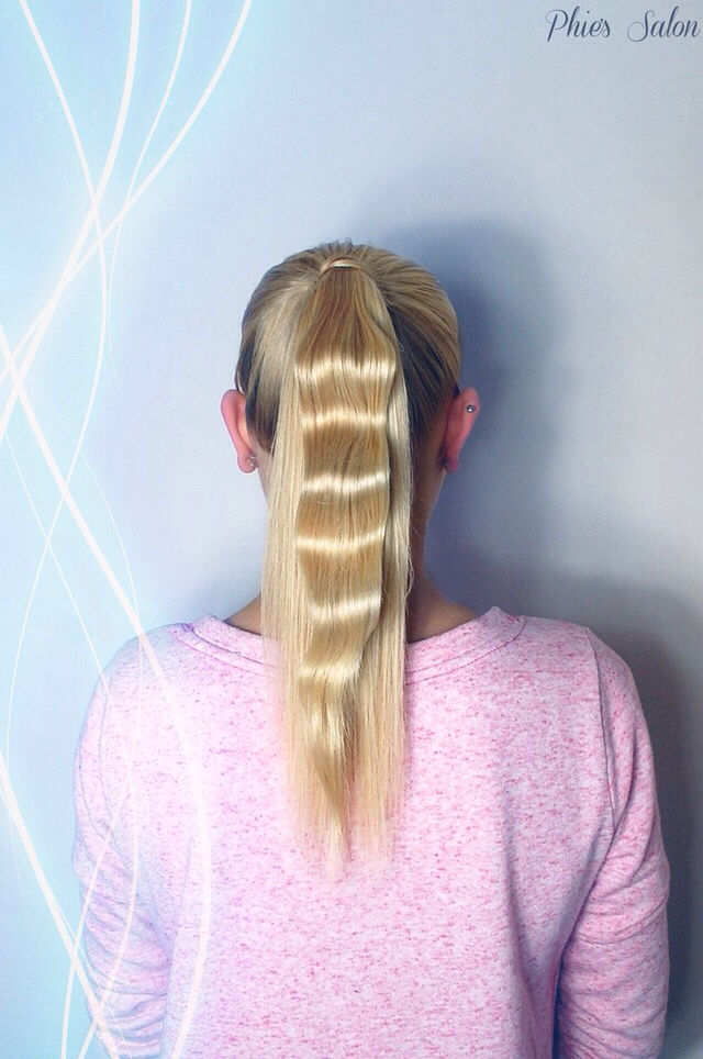 The one wave ponytail 