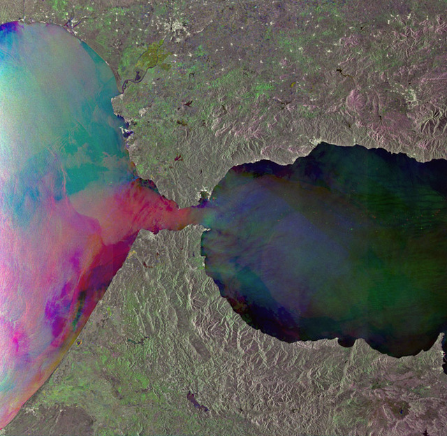 envisat_gibraltar_coregistered_stack_rgb_h1