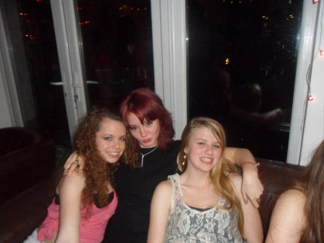 3 friends 3 colours