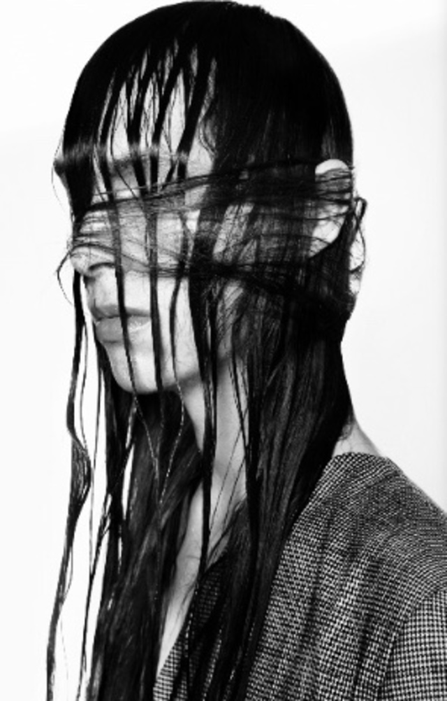 HIDE TO SHOW