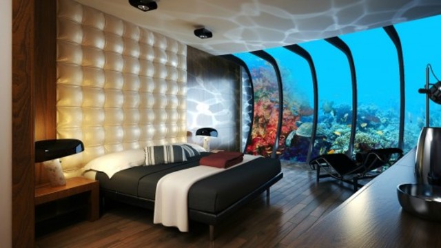 WaterDIscusHotel