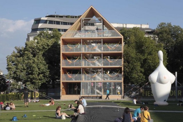 FLEDERHAUS1
