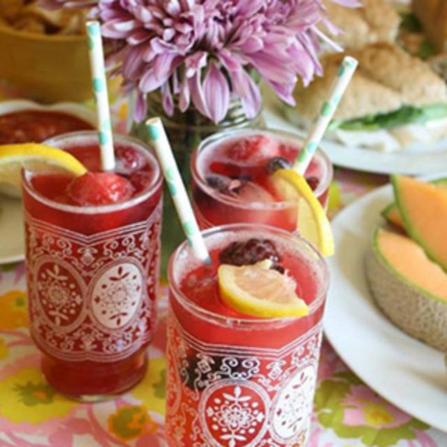 Sparkling-Berry-Lemonade