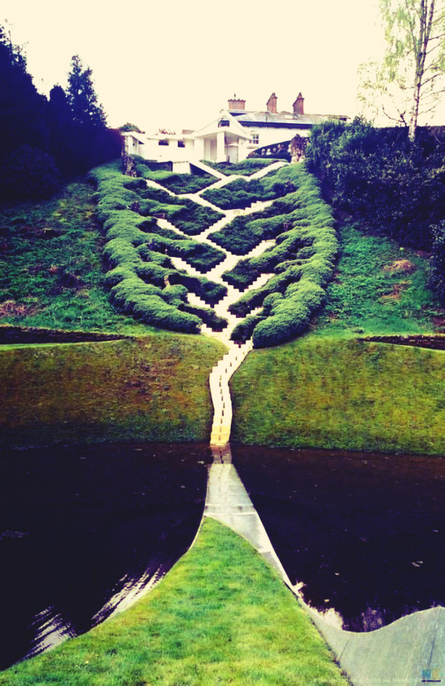 Charles Jencks universe stairs