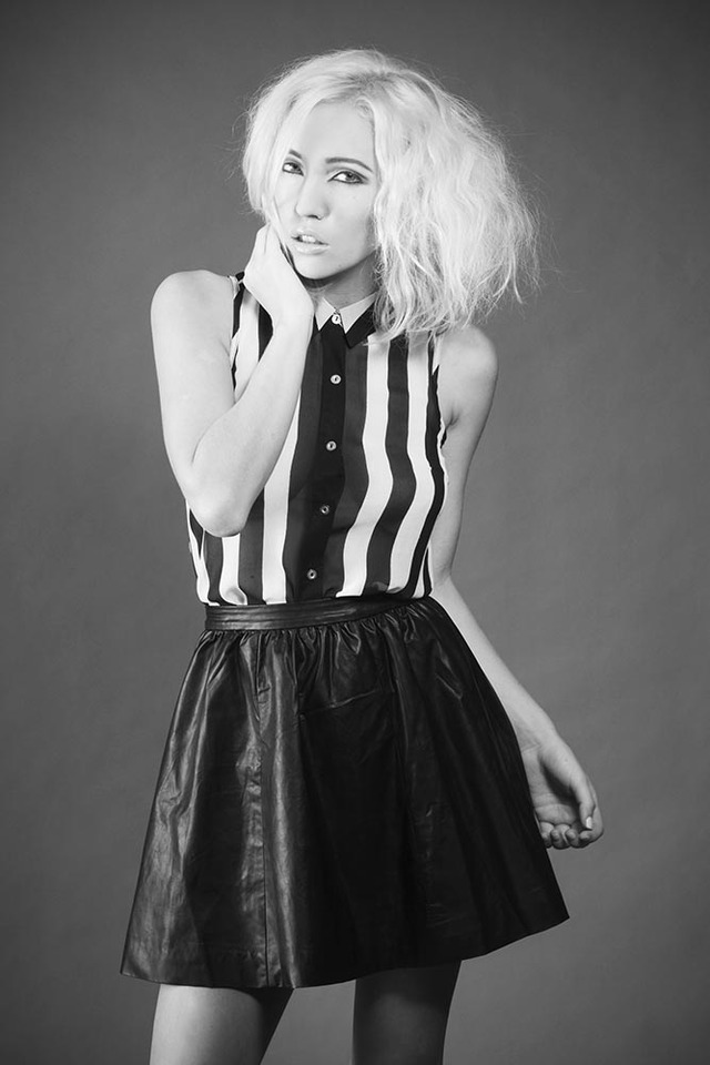 Retro Editorial Shoot - Image 2