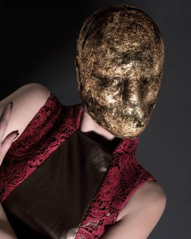 Gilded Lilly