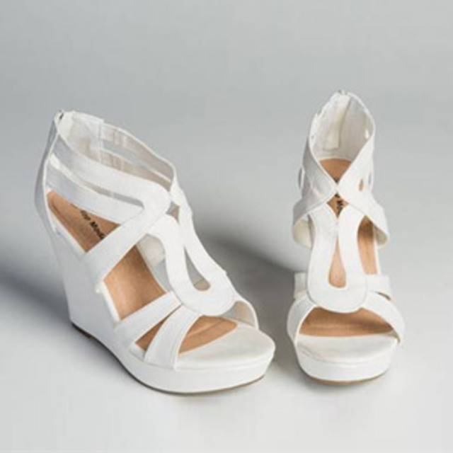 Discovery-Clothing-White-Strappy-Wedge