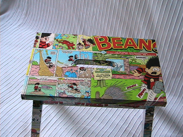 comic stools2