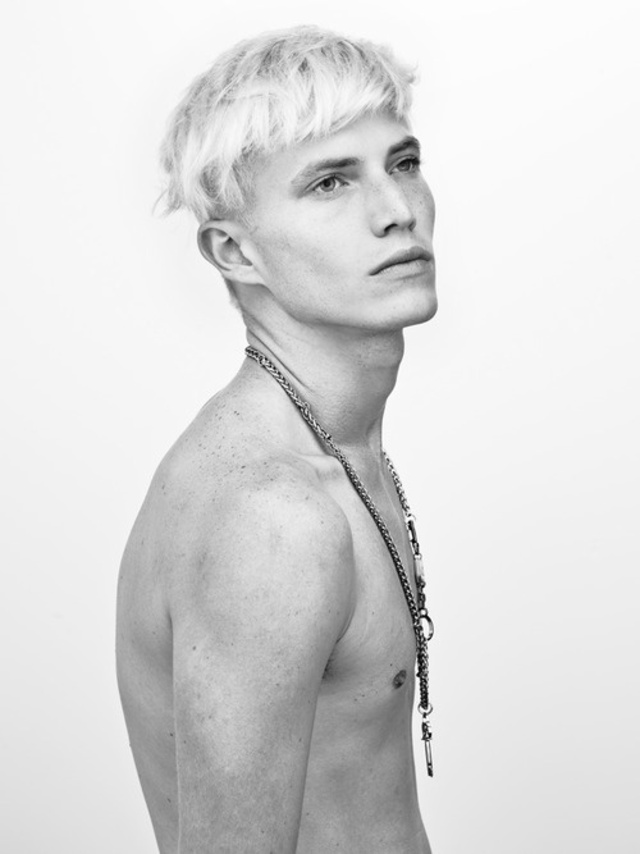 undercut beachy blonde