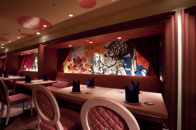 alice-in-wonderland-restaurant-tokyo-5