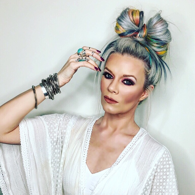 Silver Tie~Dye Bow 
by DJ Victory