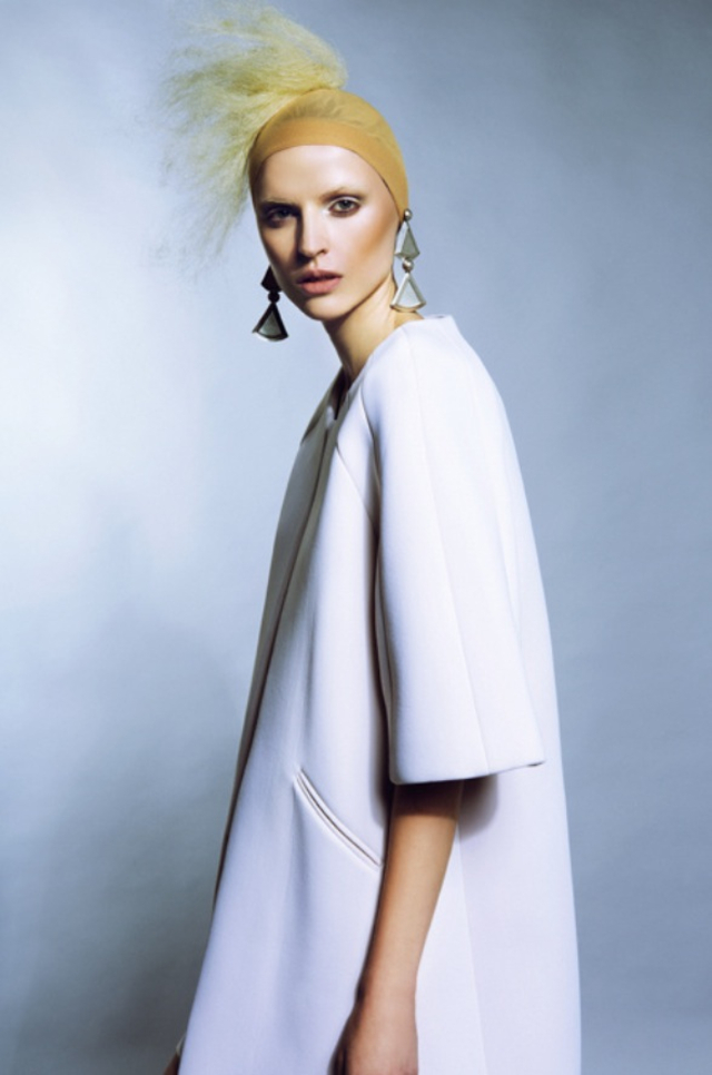 PHOTOGRAPHER:  Ted Emmons, MAKEUP: Dana Delaney, STYLIST: Lizette P