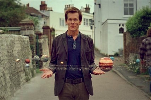 EE Kevin Bacon