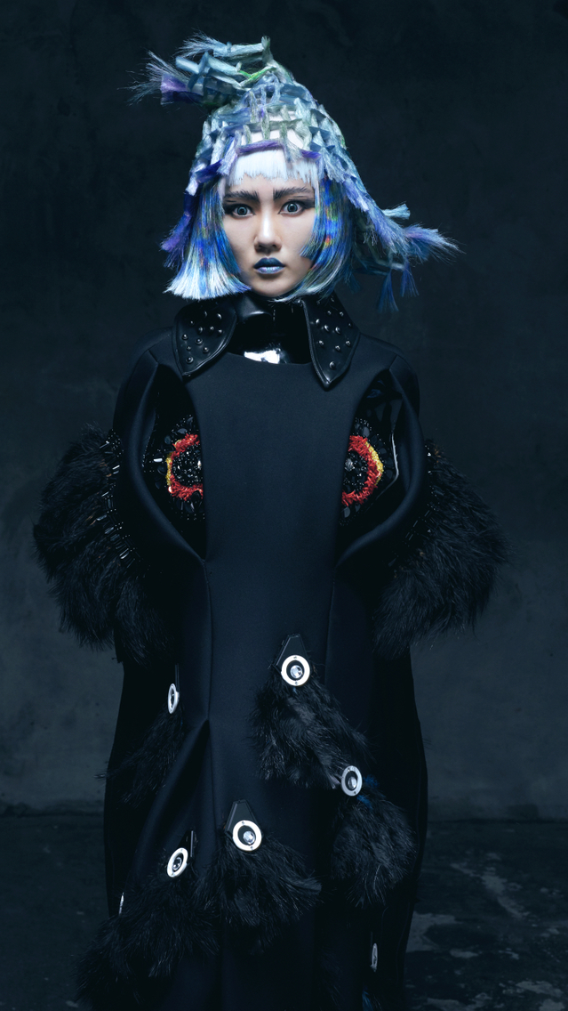 將臨日
--日出之前必有黎明
    黎明之前必有黑夜--願  爾國臨格
4主日代表
醒悟...懺悔...喜樂..平安..
構成...破曉--將臨日....
Hair...YEH LI WEI 葉立瑋
Photo..YIWEN CHOU 周懿文
MAke-up.YUAN,CHEN-NING
Costume..Girvan Ng
