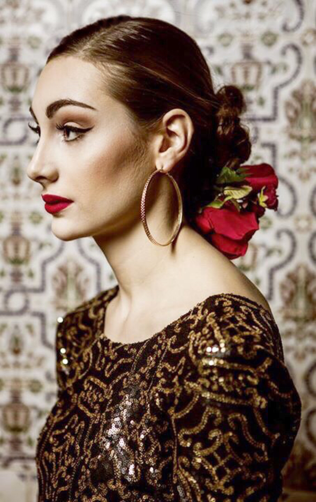 Hair: Anne Chesbro
Makeup: Nikki Mitrakos
Photographer/wardrobe Stylist: Julia Rabkin