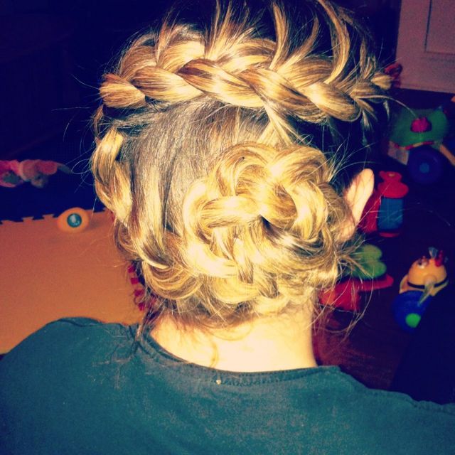 flower updo 