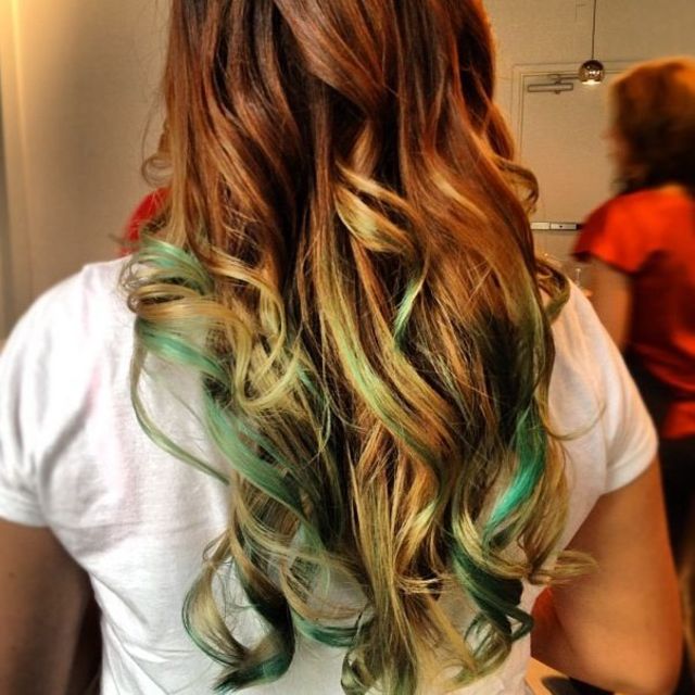 fresh teal curls