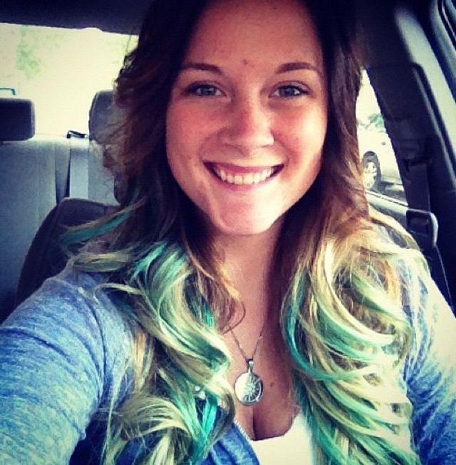 fresh teal curls