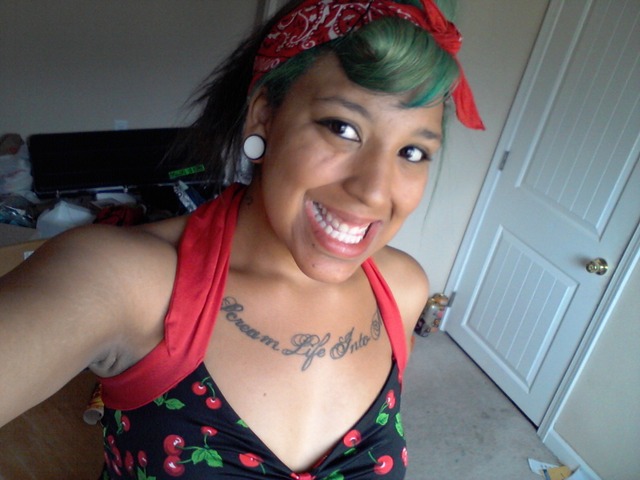 green pin-up