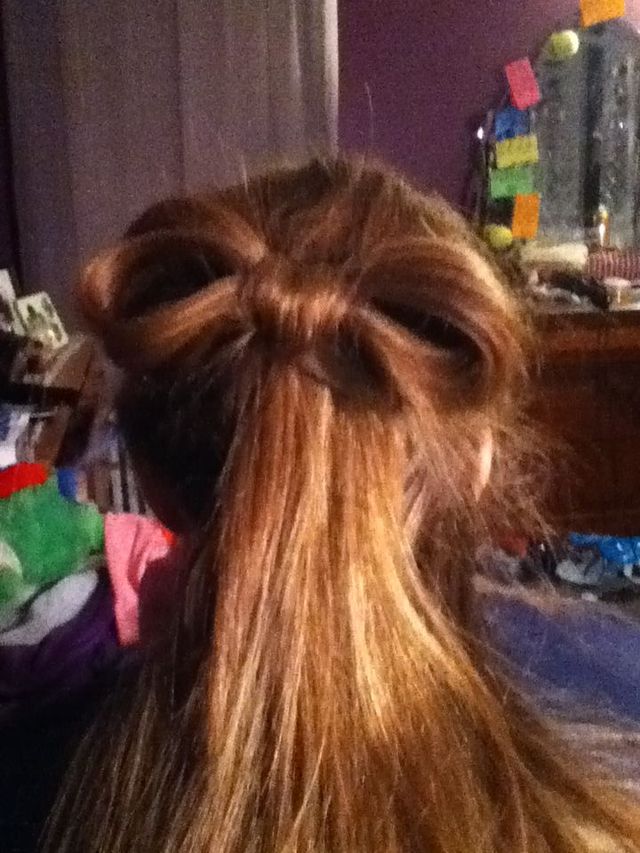 hair bow. half up half down