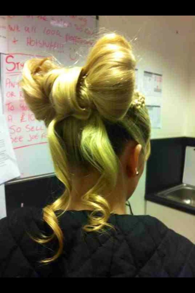 hair by me 