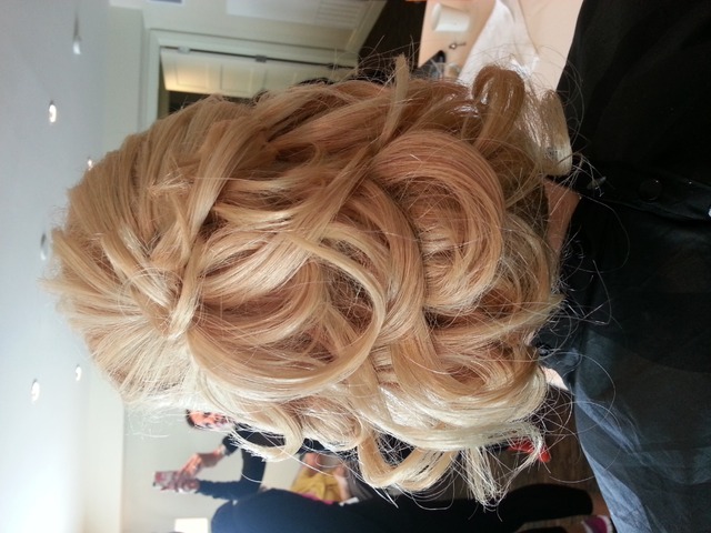 #hair #style #color #blone #wedding #fashion #fab #up do #glam by DeisyRodriguez of https//: www.focusonbrides.com