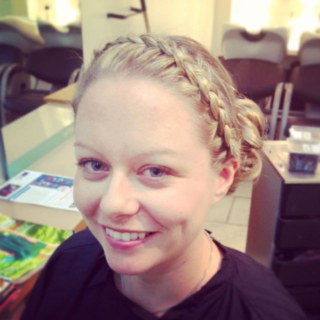 hair up 
