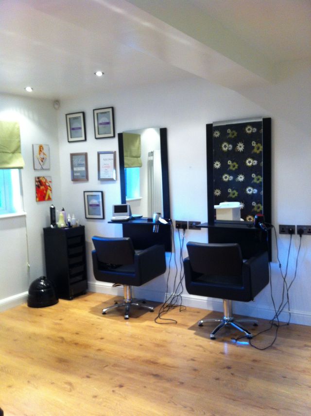 hair&amp;nai studio