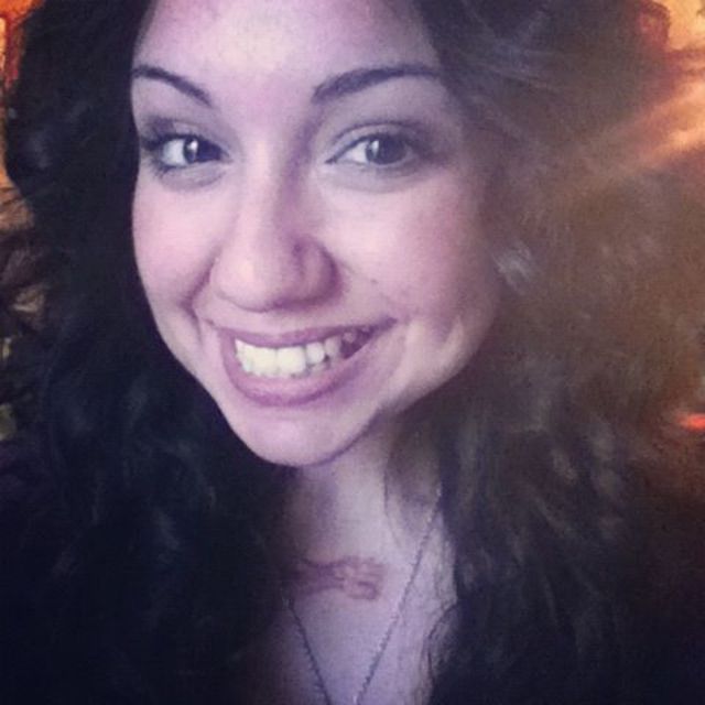 headband curled hair 