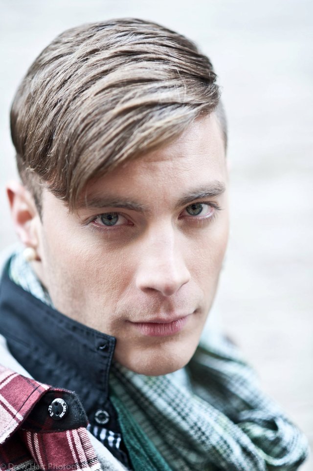 80's inspired heavy side parting