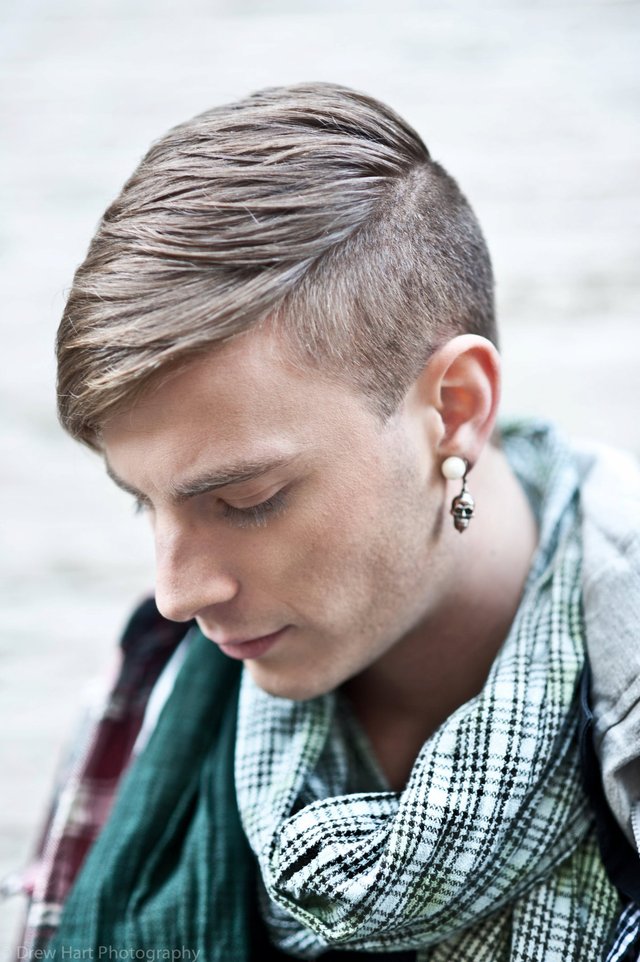 80's inspired heavy side parting