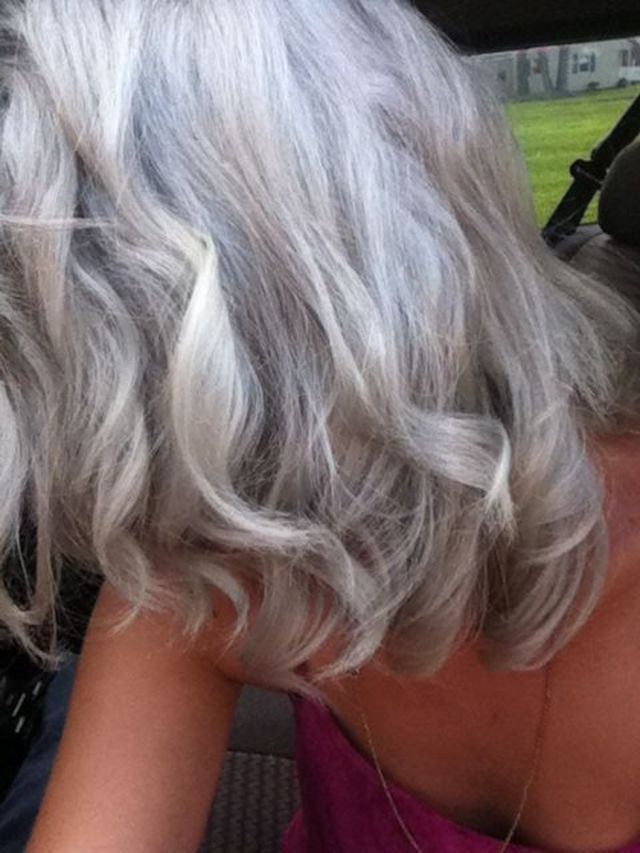 icy platnium blonde 