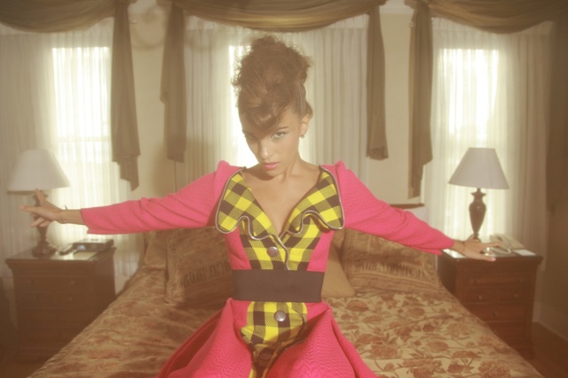 clothing_  www.reneropas.com