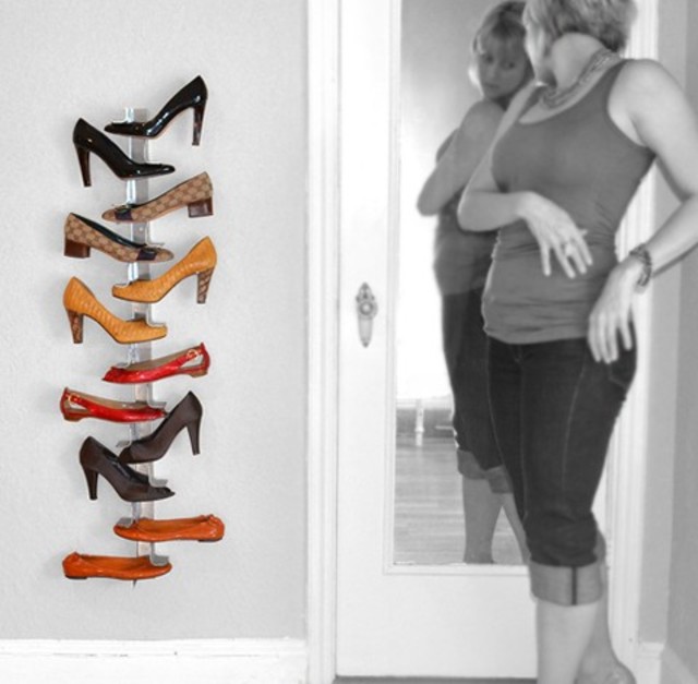 live54685_5shrineshoerack-e1314206495508