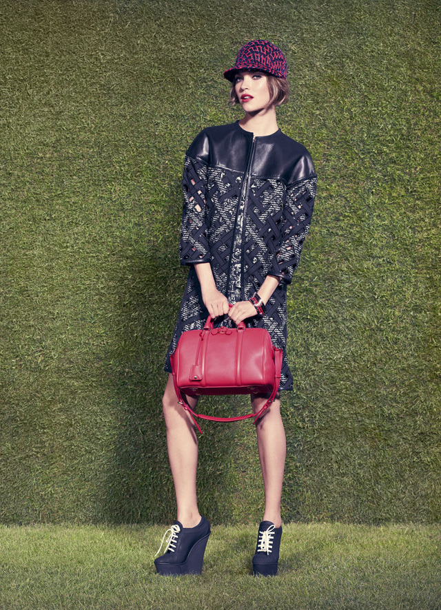 louis-vuitton-resort-2012-runway-022