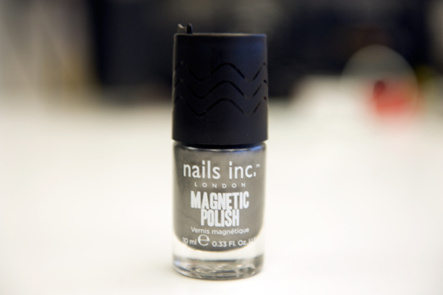 magnetic-nails-1
