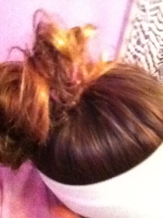 messy bun <3