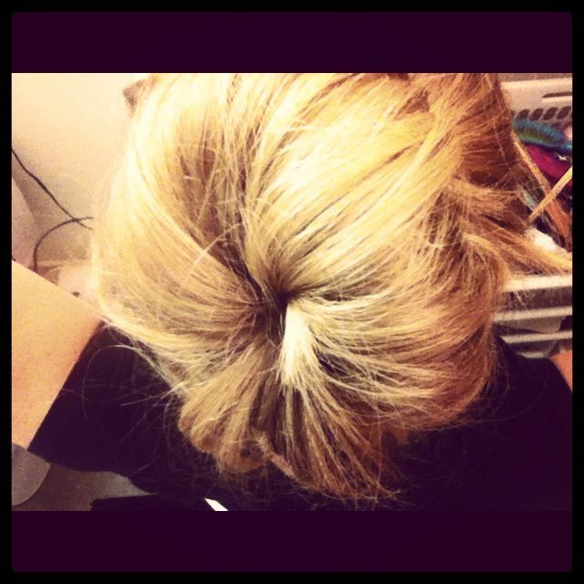 messy bun 