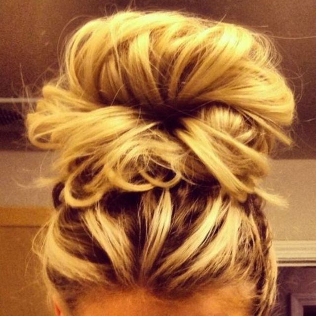 messy bun