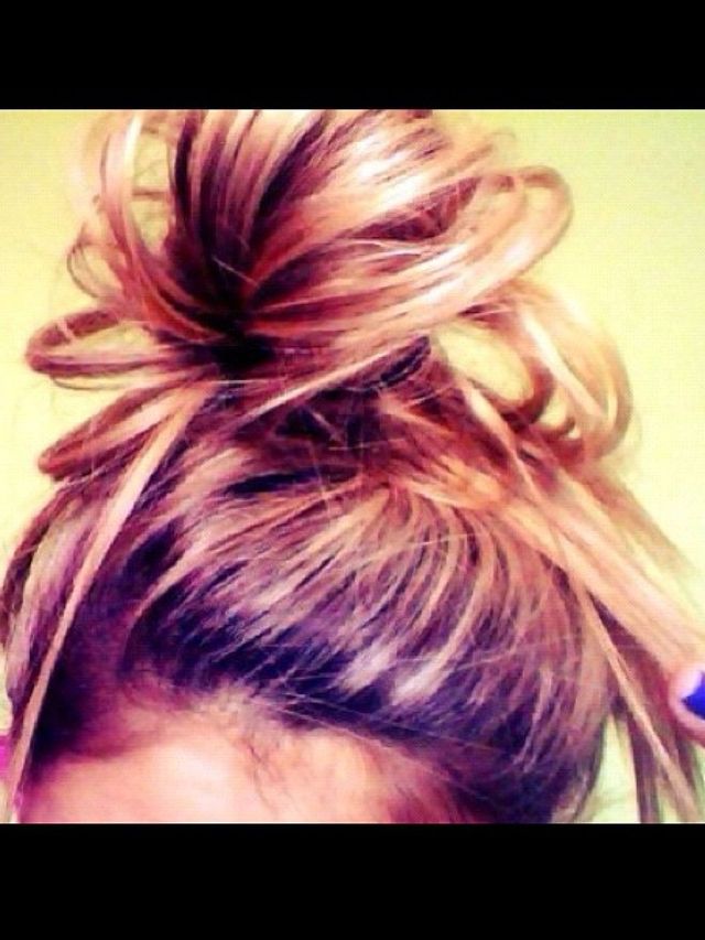 messy bun