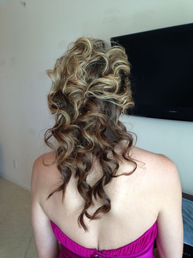 messy curls