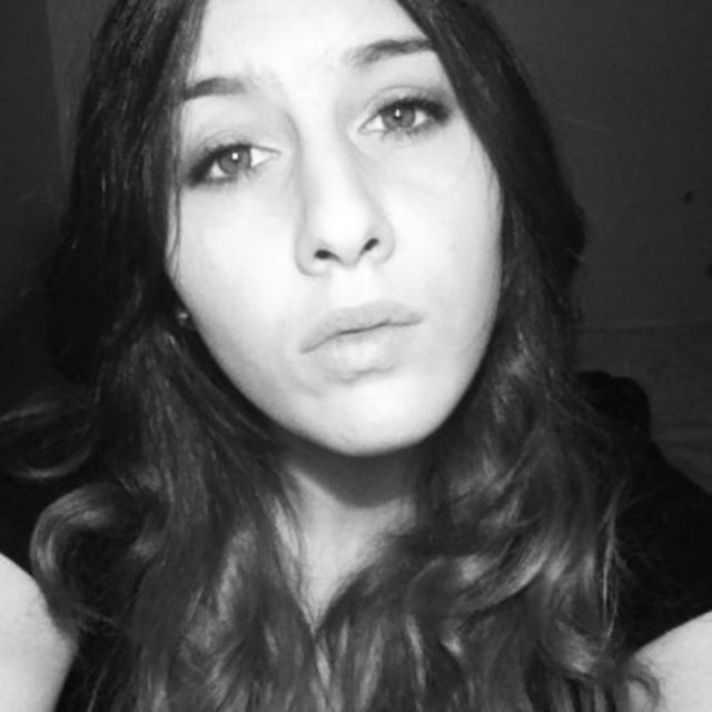 messy curls