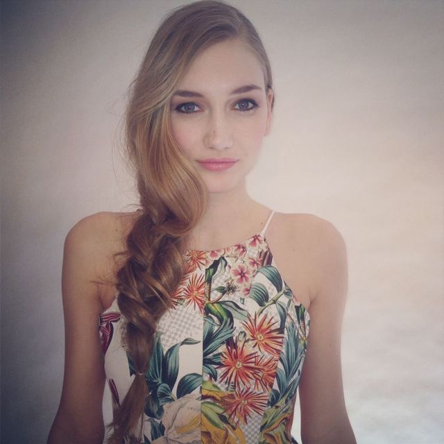 messy side braid